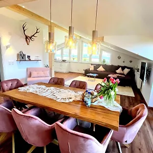 2023 Neu Erbaute Lory Mit Schlossblick In Ruhiger Lage Apartment Halblech