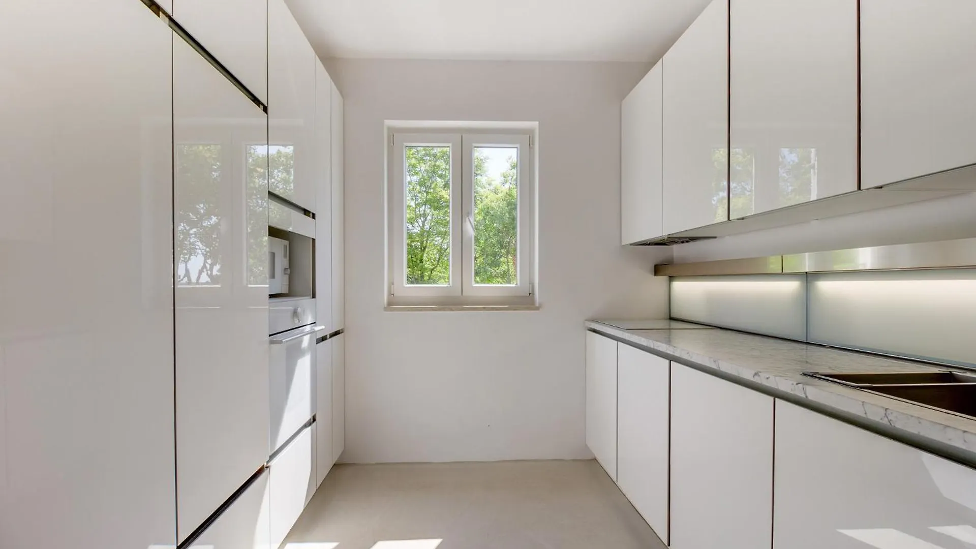 Galboka Residence 0*, Nerezine